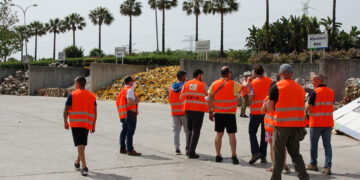 Usuarios del CIS de Algeciras visitan el Complejo Ambiental Costa del Sol