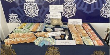 Intervenidos más de 60.000 euros en efectivo al desmantelar un punto de venta de drogas en Mijas