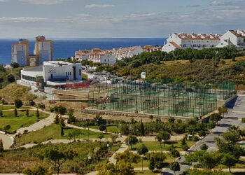 Estepona cede una parcela municipal para la construcción de un nuevo instituto