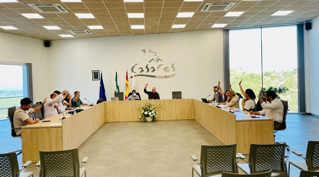 El pleno de Casares aprueba la modificación de puestos de trabajo