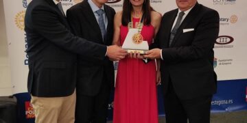 El grupo Marinas del Mediterráneo recibe el galardón «Esteponero del año»