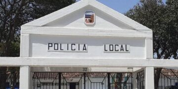 Un conductor que casi triplicaba tasa de alcohol colisiona con otro y causa heridos leves en Torremolinos