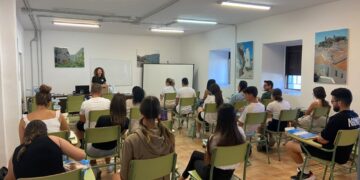 Gran acogida del curso intensivo organizado por el Ayuntamiento de Casares para obtener el B1