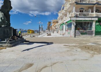 El Paseo Marítimo de Sabinillas, listo hasta la Plaza del Cali para disfrutar de la Noche de San Juan