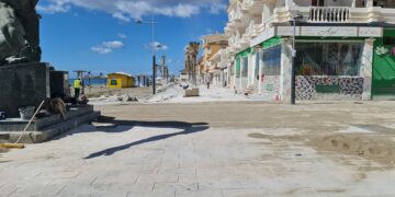 El Paseo Marítimo de Sabinillas, listo hasta la Plaza del Cali para disfrutar de la Noche de San Juan