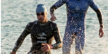 Estepona acoge este domingo el XXIV Triatlón Villa de Estepona que contará con la participación de 252 atletas