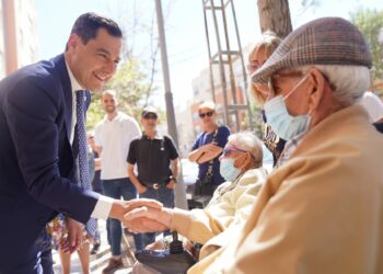 Moreno reta a Espadas a prometer ante notario no pactar con extrema izquierda para evitar «gobierno Frankenstein»