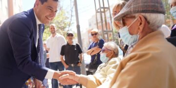 Moreno reta a Espadas a prometer ante notario no pactar con extrema izquierda para evitar «gobierno Frankenstein»