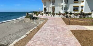 Reparado el tramo de paseo marítimo de Arena Beach que sufrió daños por los temporales
