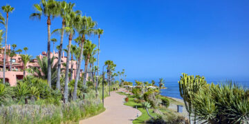 Luz verde para el inicio de dos nuevos tramos de corredor litoral en el este y el oeste de Estepona