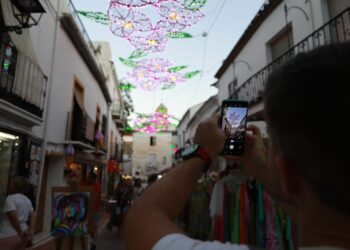 Marbella y San Pedro Alcántara estrenan iluminación ornamental