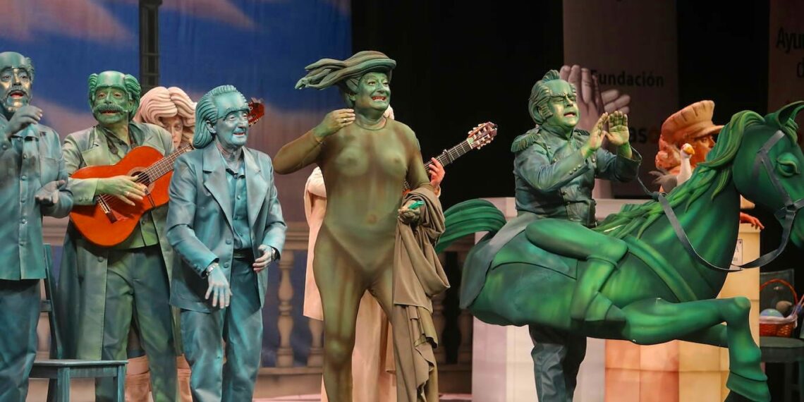 La Hermandad de la Vera Cruz de Estepona organiza la XX Noche de Coplas Gaditanas