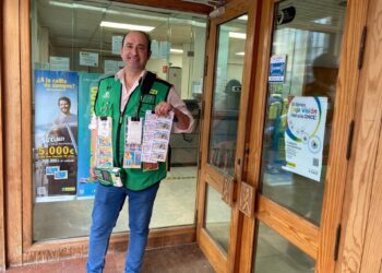 Un vendedor de la ONCE reparte 745.000 euros en Antequera el día de su cumpleaños
