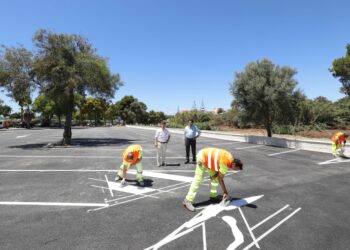 160 plazas de aparcamiento más en la playa Real de Zaragoza de Las Chapas