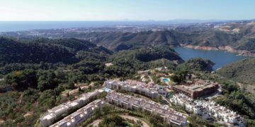 Taylor Wimpey conmemora su buen momento en la Costa del Sol con agentes naciones e internacionales