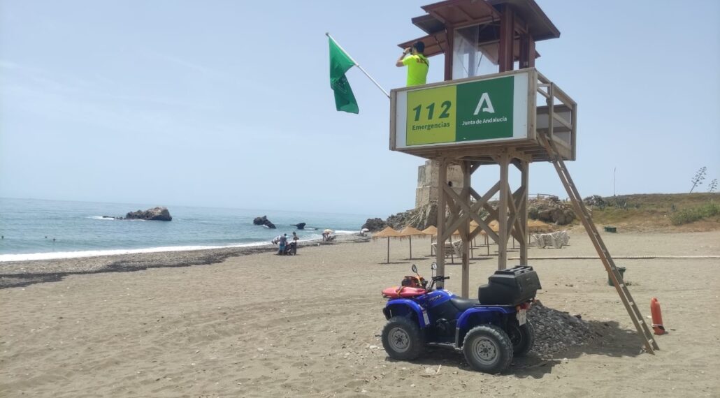 Hoy arranca la vigilancia y socorrismo en las playas de Casares