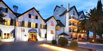 La Costa del Sol, único destino peninsular que crece en mayo en viajeros hoteleros en comparación con las cifras prepandemia