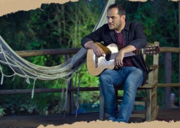 Ismael Serrano actúa en Casares este viernes en el aniversario de la emisora municipal