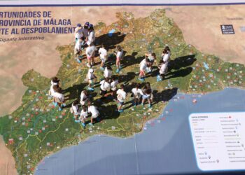 Más de 3.000 personas visitan el Mapa Gigante Interactivo de la provincia, que recala hoy en la sede de la Diputación
