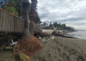 Gobierno y Ayuntamiento de Marbella se enzarzan sobre el futuro del paseo marítimo