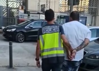 Detenido en el aeropuerto después de robar relojes de lujo en Marbella y Estepona