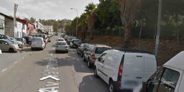 Un conductor se desvanece conduciendo y fallece tras chocar contra otro vehículo en Marbella