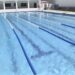 Horarios para disfrutar de la ya abierta al público piscina municipal de Manilva