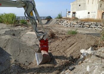 Comienzan los trabajos para la instalación del puente peatonal definitivo de Arroyo Parrilla