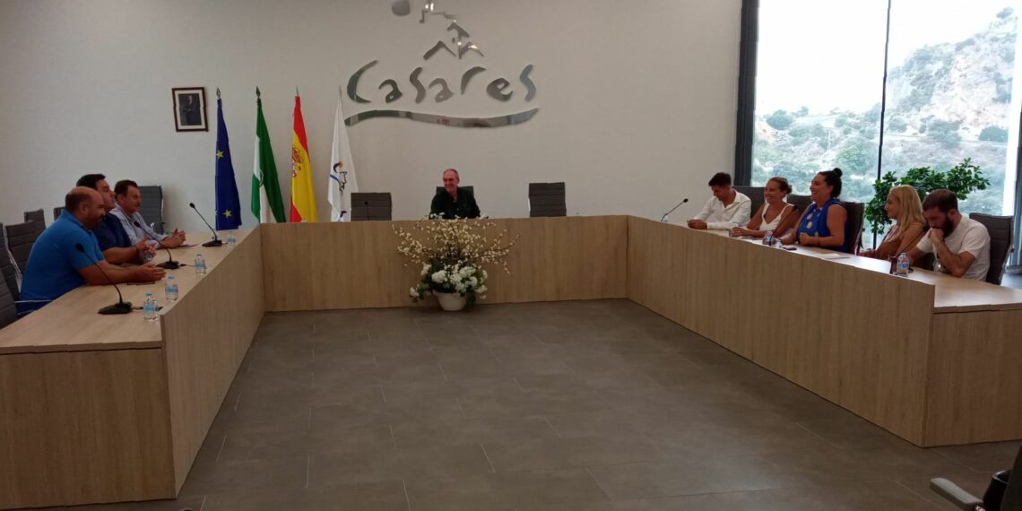 Jorge Jiménez renuncia a su acta de concejal de Casares Costa y lo sustituye José Luis Herrera