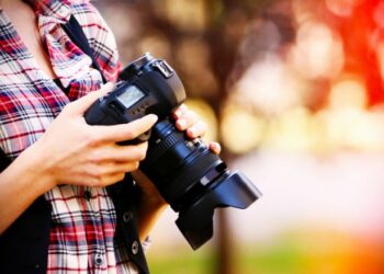 Condenan a unos fotógrafos en Estepona a devolver el dinero de una boda cancelada en la pandemia