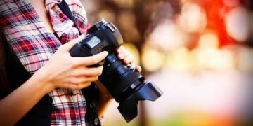 Condenan a unos fotógrafos en Estepona a devolver el dinero de una boda cancelada en la pandemia