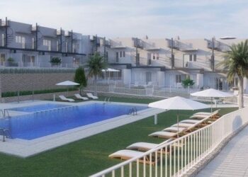 El aumento de turistas en España anima el mercado de la vivienda en la Costa del Sol