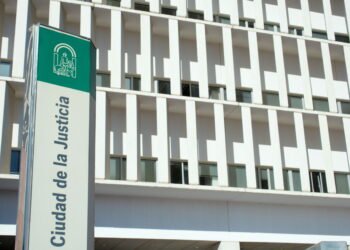 Condenan a unos fotógrafos en Estepona a devolver el dinero de una boda cancelada en la pandemia