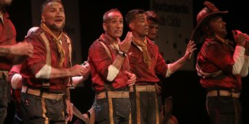 Tino Tovar, Sheriff y la chirigota de Puerto Real protagonistas de la XX Noche de Coplas Gaditanas en Estepona