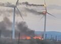 Un fallo técnico provoca el incendio de un aerogenerador en Casares