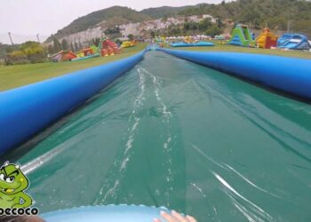 Manilva culmina hoy su programación por el día del Carmen con una fiesta de agua