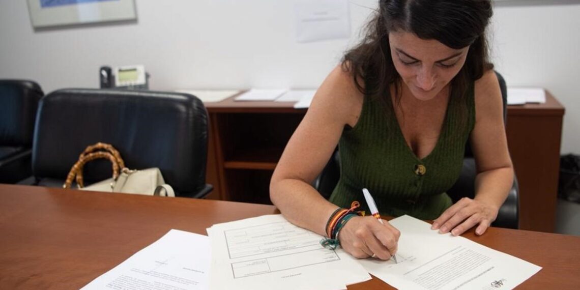 Olona dejará este viernes su escaño en el Congreso tras tramitar su alta como diputada en el Parlamento andaluz