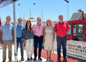 La Costa del Sol Occidental contará con catorce embarcaciones para la limpieza del litoral