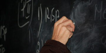 Condenada una madre a seis meses de prisión por abofetear a un maestro