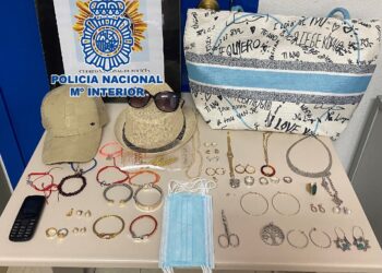 Desarticulada en Torremolinos una célula de una red de robos en domicilios con la técnica del resbalón