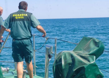 Hallan un cadáver en el mar en Marbella, entre Cabopino y Mijas