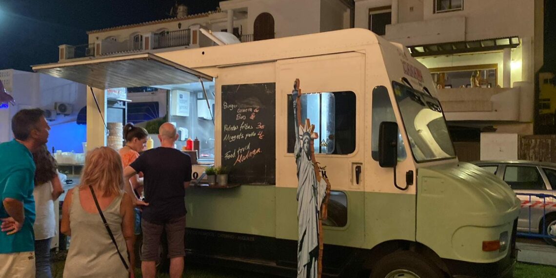 Manilva vive hoy la última jornada del Food Truck Festival
