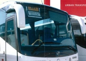 Manilva pone a disposición de sus ciudadanos un servicio gratuito de transporte por la Feria