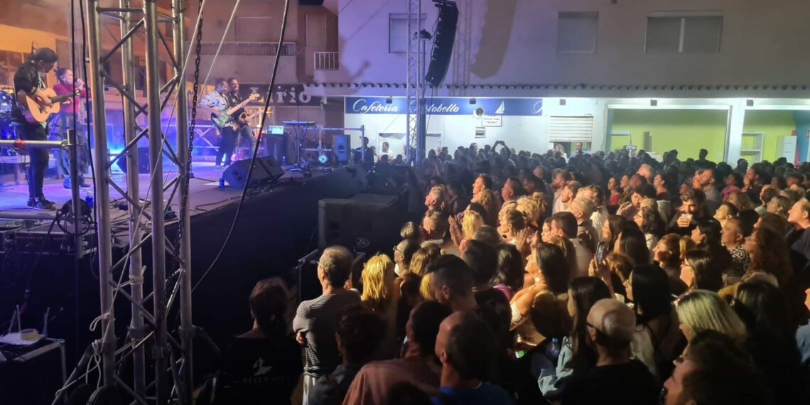 El Día del Turista congrega a un nutrido número de asistentes en Manilva