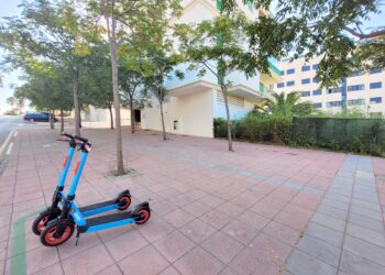 Desde hoy Estepona contará con patinetes eléctricos distribuidos por la ciudad
