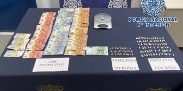 Dos detenidos tras caer un punto de venta al menudeo de cocaína y heroína en una vivienda en Marbella