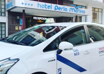 Taxistas, a favor de seguir con las mascarillas «un poco más» ante la Covid y optan por recorridos «más eficientes»