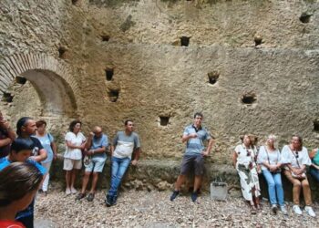 Terminan las Rutas con Historia de Casares con un total de 245 participantes, 100 más que el verano pasado