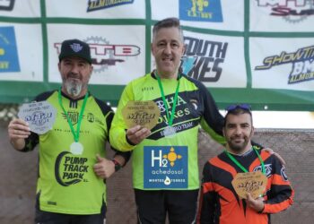 El esteponero Andrés Jurado «Andrew», del equipo Achedosol, gana el oro en Los Barrios