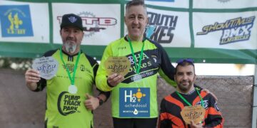 El esteponero Andrés Jurado «Andrew», del equipo Achedosol, gana el oro en Los Barrios